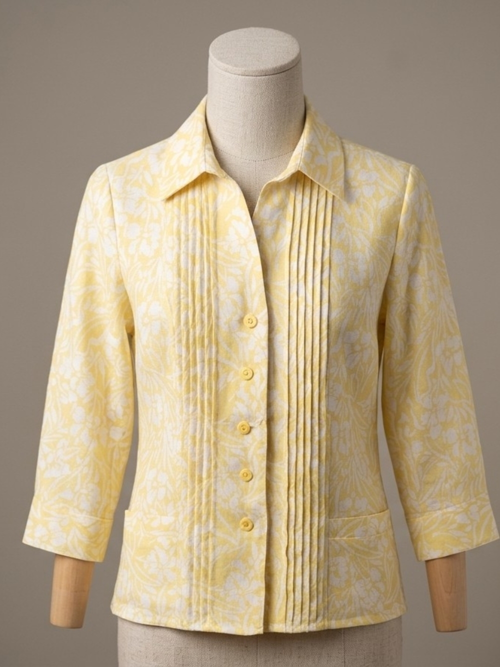 Kim Rogers Petite 100% Linen Yellow Floral Button-Down Top - Size PL Pre-owned.